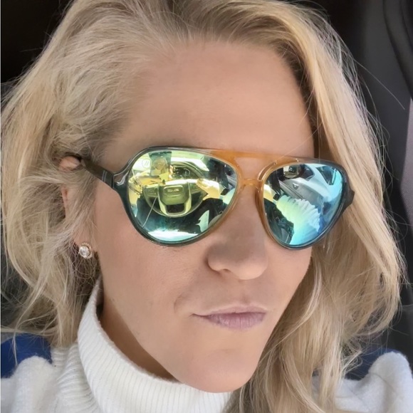 Meet your Posher, Allie - Picture 3 of 6